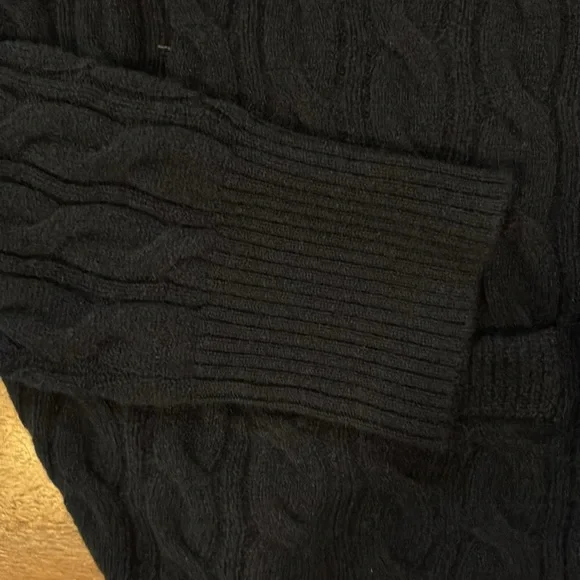 NWT- J. Crew Women's Navy Cable Knit Cardigan (SOLD OUT STYLE) - Picture 5 of 9